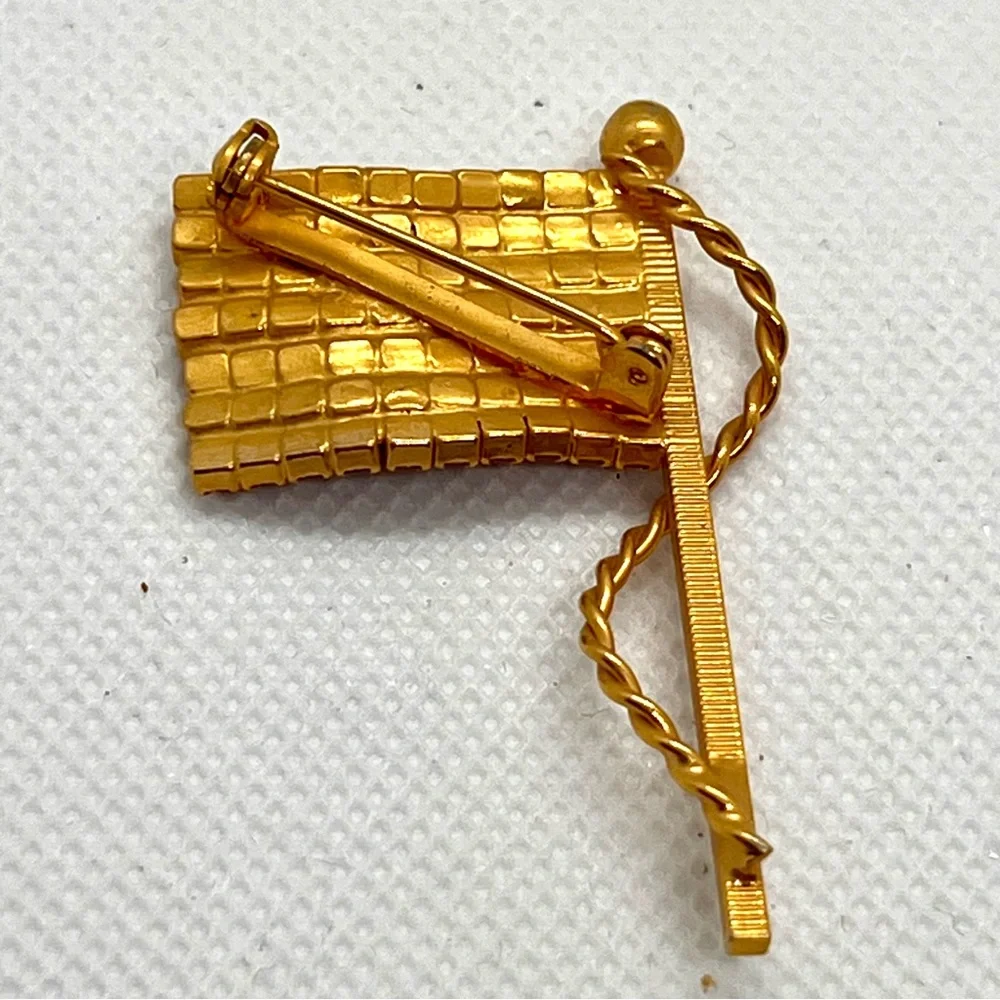 American Flag USA Pin Brooch Red‎ Blue White Rhinestone Gold Patriotic Statement